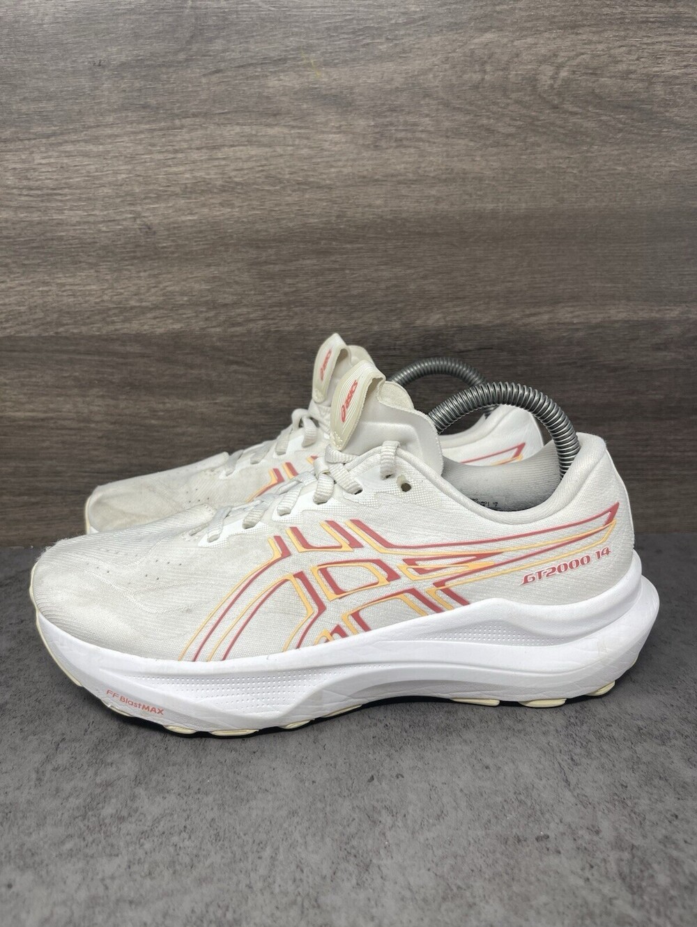 ASICS GT-2000 14 Womens Size 7 White Coral FF BLAST MAX Running 1012B843